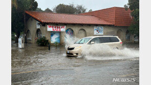 美캘리포니아에 ‘역대급’ 폭풍우…85만가구 정전 피해