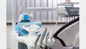 “상담 제대로 해”…치과서 소화기 뿌리고 간호사 폭행 시도한 20대 