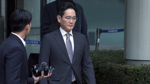 ‘무죄’ 이재용, 현장경영 시동…美·유럽 찾아 위기극복 해법 찾나