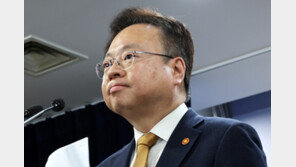 [일문일답] “내년부터 의대정원 2000명 증원…지방 의대 집중 배정”