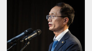 공정위, 플랫폼법 ‘사전 지정’ 재검토…“합리적 대안 찾을 것”