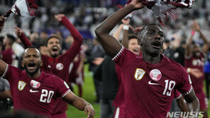 카타르, 이란 꺾고 아시안컵 결승 진출…요르단과 맞대결