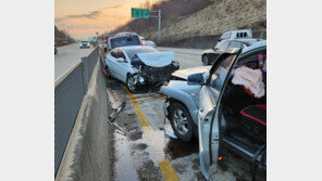 남포항IC 인근서 승용차 등 5대 연쇄 추돌…3명 경상