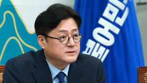 홍익표, ‘尹 대담’에 “변명으로 시작해 자기합리화로 끝난 불통의 시간”