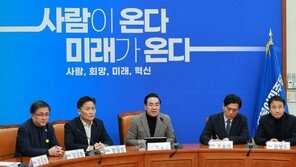 의원 꿔주기, 지역구 나눠먹기…여야, ‘꼼수 위성정당’ 속도전