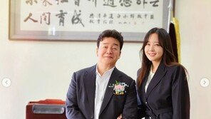 “리얼 소여사님된 날”…소유진, 남편 백종원이 이사장인 고교 졸업식 참석