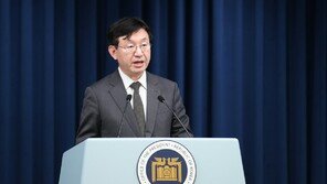 대통령실, 의료계 집단행동 자제 요청…“업무개시명령, 면허취소도 검토”