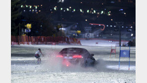 [영상]BMW i5 스키장 이색 대결