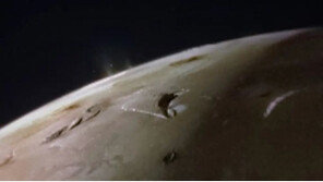 나사, 목성 주위 도는 위성에 ‘화산 기둥’ 발견