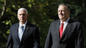 펜스·폼페이오 “억지력 복원하려면 이란에 반격해야”