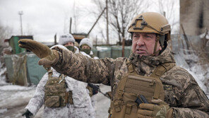젤렌스키, 우크라이나 지상군 사령관에 파울륙 전 국방차관 임명