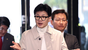 野 ‘서울의봄’ 與 ‘건국전쟁’…총선 두달 앞 영화관 꽂힌 ‘정치 코드’