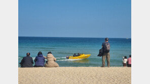 ‘낮 최고 20도’ 강릉은 이미 봄날… 얇은 옷 입고 해변엔 돗자리