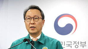 ‘집단행동’ 의사 자리 뜨면…비대면 진료확대·PA간호사로 채운다