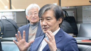 조국 “독재정권 조기 종식…민주당보다 더 잘 싸우겠다”