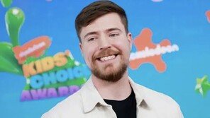 “나 부자 아니다”라는 세계 1위 유튜버…알고보니 연봉 9300억원