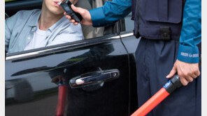 새벽에 음주 걸렸는데, 같은날 밤 또 만취 운전한 60대