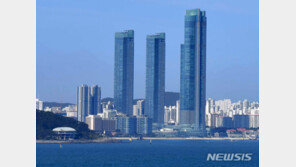 부산 엘시티 99층서 낙하산 탔다…경찰, 외국인 2명 추적