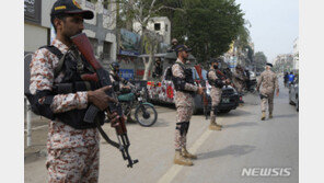 파키스탄 대테러 작전에서 군인 1명 테러범 9명 전사
