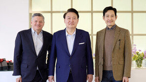 넷플릭스 CEO “尹과의 만남, K-콘텐츠 향한 애정 되새긴 시간”