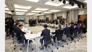 與 “의사 있을 곳은 거리 아닌 환자 곁… 피해 고스란히 국민에”