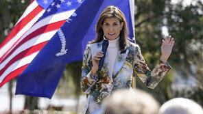 美 헤일리, ‘트럼프 경선 승리시 지지할지’ 질문에 “승리만 생각”