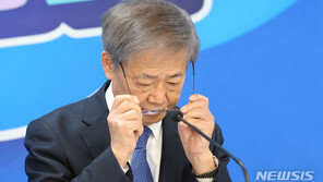 임혁백 공관위원장, 밀실공천 논란에 “이런 일 없도록 하겠다”