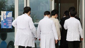 사직 전공의 “日 여행 가려는데 출국금지” 분노…병무청 답변은