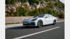 포르셰 신형 파나메라 하이브리드 하반기 국내 출시