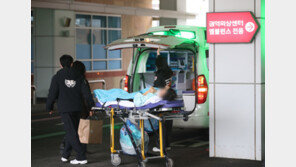 “구급차서 1시간째 환자 못 내렸다”…응급구조사도 ‘응급실 마비’ 분통