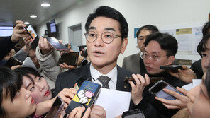 ‘하위 10%’ 박용진 “손발 꽁꽁 묶인 채 경선…받아들이겠다”