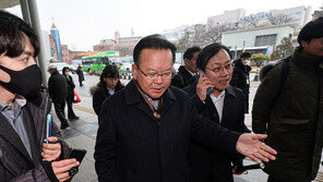 김부겸·문희상 등 민주당 원로 “불공정 공천에 유감”