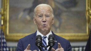 바이든 1월 모금액 560억 원…기부자 수는 트럼프가 더 많아