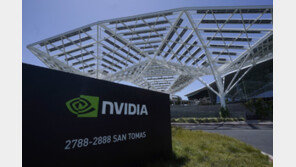 엔비디아 분기 순이익 769% 폭풍 성장…젠슨 황 “AI 티핑포인트”