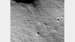 NASA, 달 표면 위 美 착륙선 ‘오디세우스’ 사진 공개