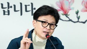 한동훈 “이재명, 공천으로 잠재적 경쟁자 숙청… ‘재명당’으로 이름 바꿔야”