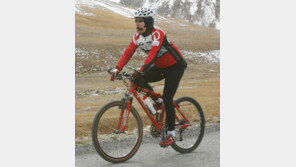 “자전거 타고 티베트고원 가봤나요?… 고통도 극에 달하면 희열입니다”[양종구의 100세 시대 건강법]