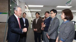 직원부터 만난 강호동 농협중앙회장… “혁신 통해 새로운 농협 만들 것”