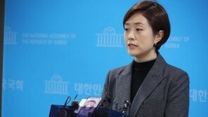 홍익표, 고민정 만나 최고위원 복귀 요청…고민정 “고심 중”