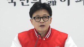 한동훈 “도태우 5.18 발언 가볍지 않아…다시 생각하는 게 낫다”