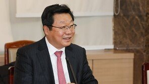 저출산委가 만난 워킹맘·대디…“육아휴직 급여 높이고 사교육비 낮춰야”