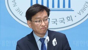 민주당 “황상무, 사과 아닌 사퇴해야…尹 대통령도 동조하나”