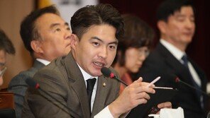 오영환, 민주 탈당·새로운미래 합류… “민주당 민주주의 무너져”