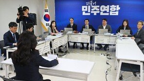 민주 위성정당 비례 1번 서미화·2번 위성락…용혜인은 6번