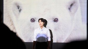 “류준열, 북극곰 살린다더니 골프광”…그린피스 후원 취소 속출