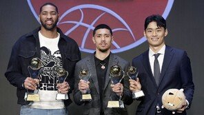 ‘아시아 쿼터’ DB 알바노, 외국인 첫 ‘국내 선수 MVP’