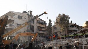 “이스라엘, 시리아 이란영사관 공습…혁명수비대 간부 등 11명 사망”