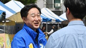 이대 총동창회·위안부 단체도 ‘성상납 발언’ 김준혁 사퇴 요구