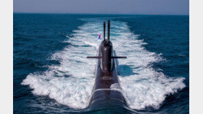 ‘SLBM 수직 발사 가능’ 국산 3000t급 잠수함 신채호함 해군 인도