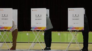 총선 직전 유권자 대상 집회 개최…선관위, 후보·사무장 경찰 고발